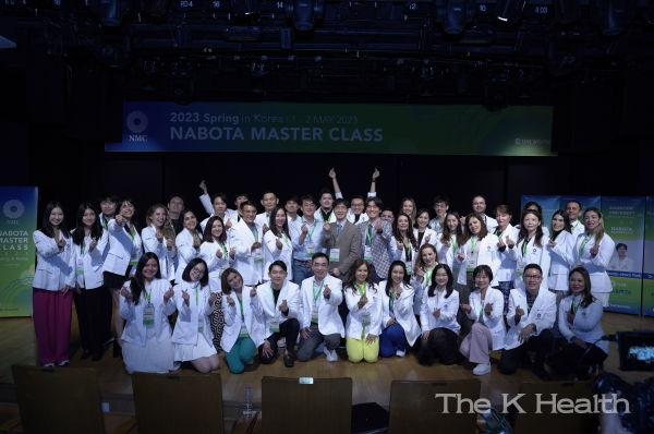 대웅제약 ‘나보타 마스터 클래스 2023’에 참가한 해외 의료진(사진제공 : 대웅제약)
